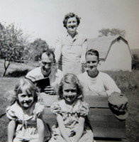 Emogene Millard, Carl Croniser, Dave Elmer, Janet & Joyce Kent